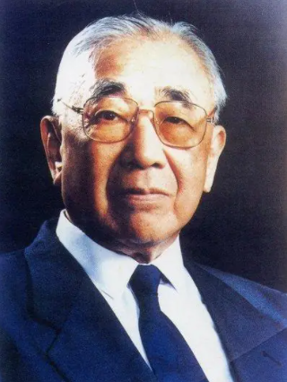 著名世界科学家：卢嘉锡